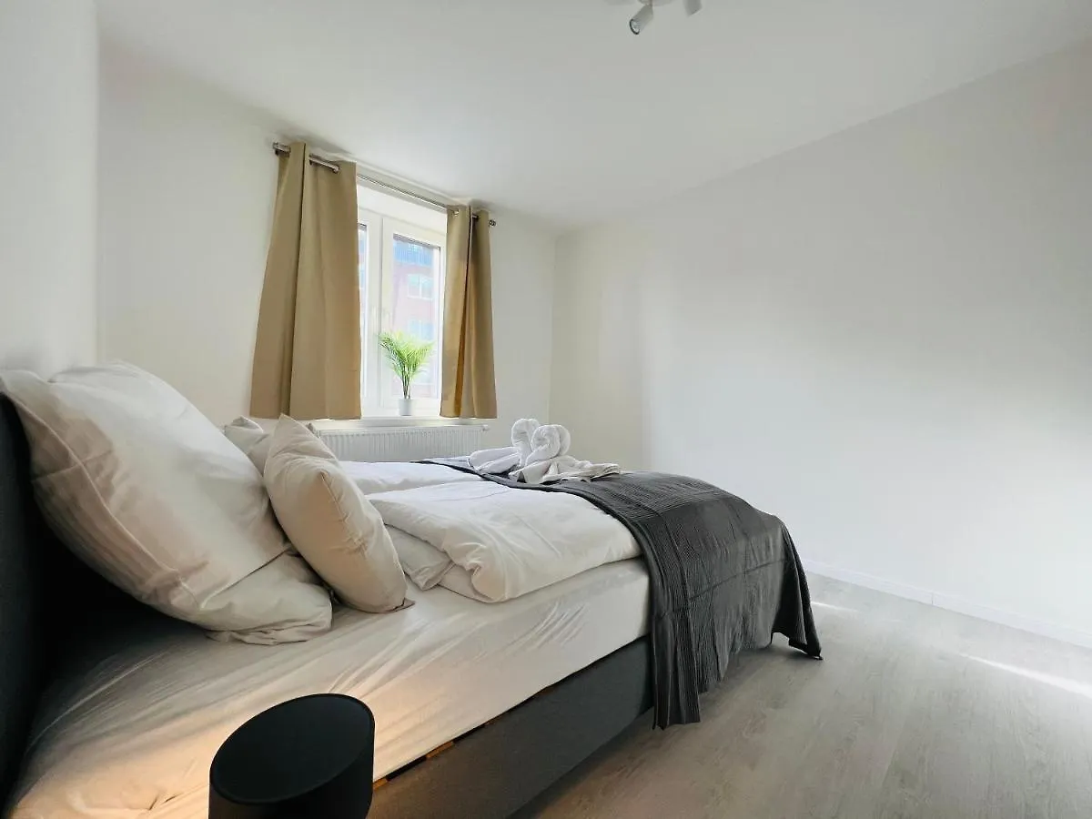 Favorite Stays - Suite And More - 10 Min Zur Messe Dusseldorf 0*,  Germany